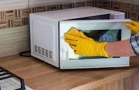 How to Clean & Maintain Your Microwave Oven