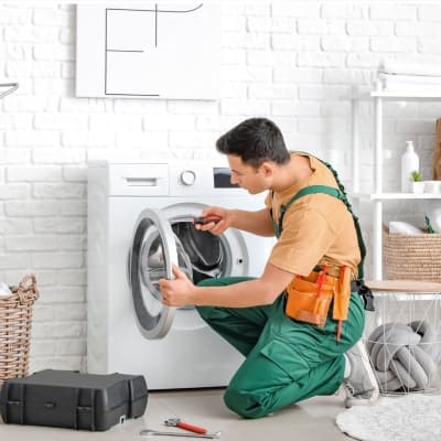 Servicing / Cleaning